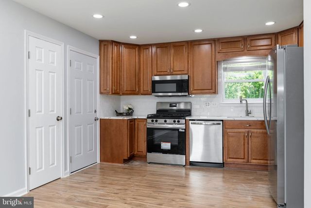 13391 PACKARD DR, Woodbridge, VA 22193
