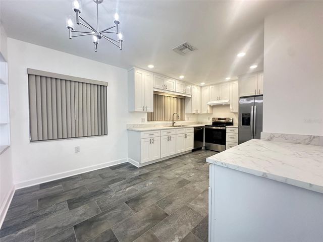 10 158TH AVENUE, Redington Beach, FL 33708