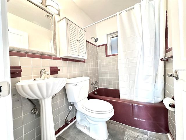 10 158TH AVENUE, Redington Beach, FL 33708