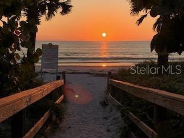 10 158TH AVENUE, Redington Beach, FL 33708