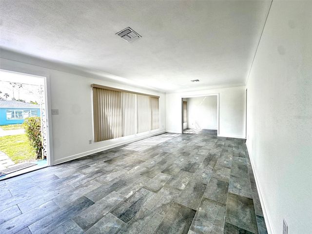 10 158TH AVENUE, Redington Beach, FL 33708