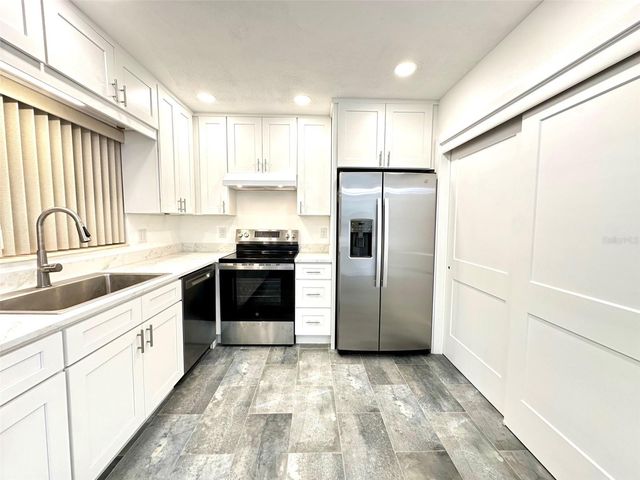 10 158TH AVENUE, Redington Beach, FL 33708
