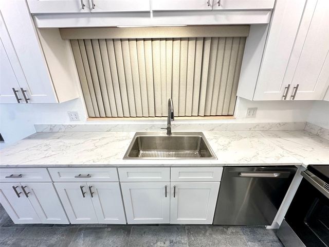 10 158TH AVENUE, Redington Beach, FL 33708
