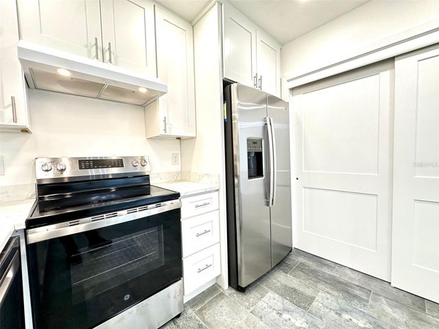 10 158TH AVENUE, Redington Beach, FL 33708