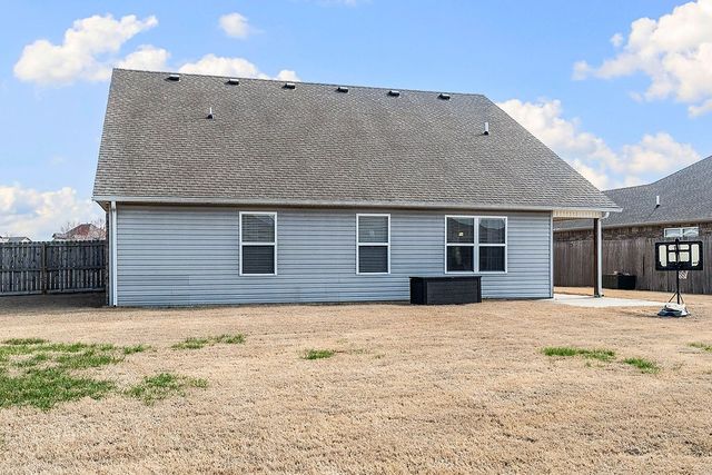 7408 Devonshire Avenue, Springdale, AR 72762