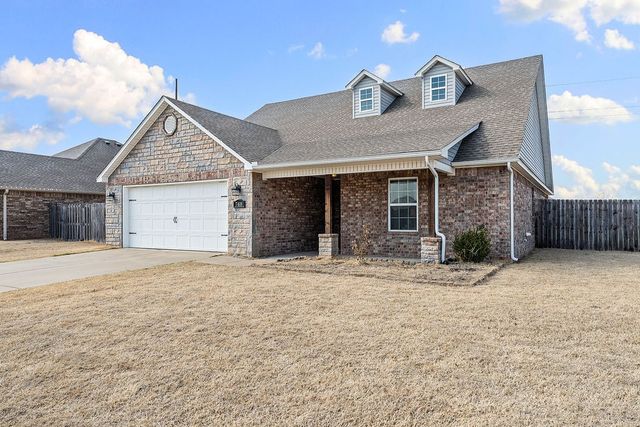 7408 Devonshire Avenue, Springdale, AR 72762