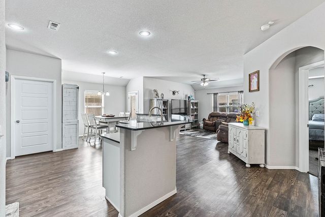 7408 Devonshire Avenue, Springdale, AR 72762