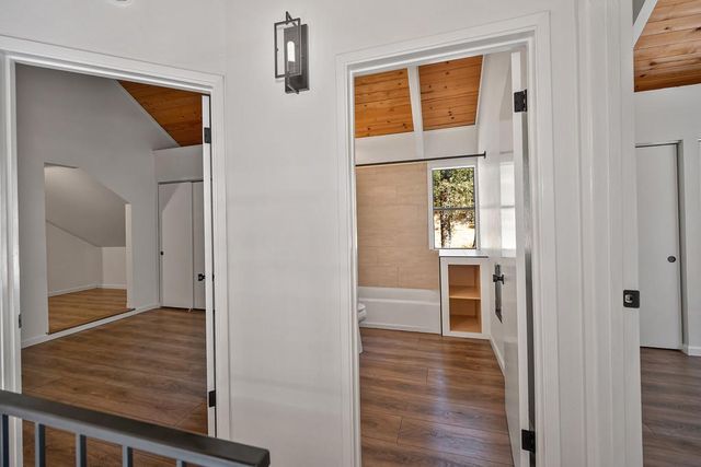 15880 Arrowhead Pl, Grass Valley, CA 95949
