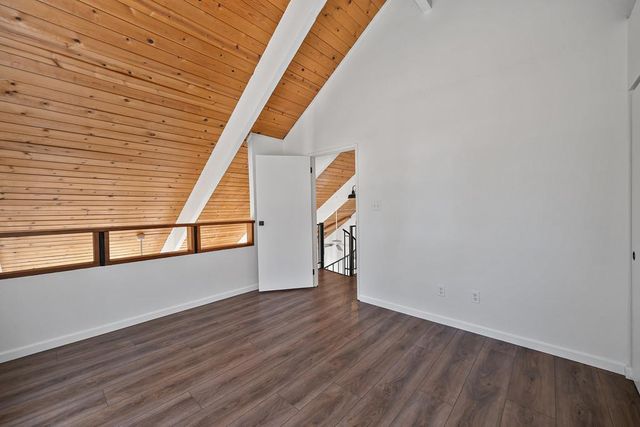 15880 Arrowhead Pl, Grass Valley, CA 95949