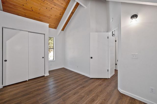 15880 Arrowhead Pl, Grass Valley, CA 95949