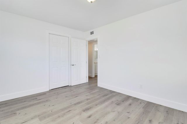 18975 SE Homewood Avenue, Jupiter, FL 33469