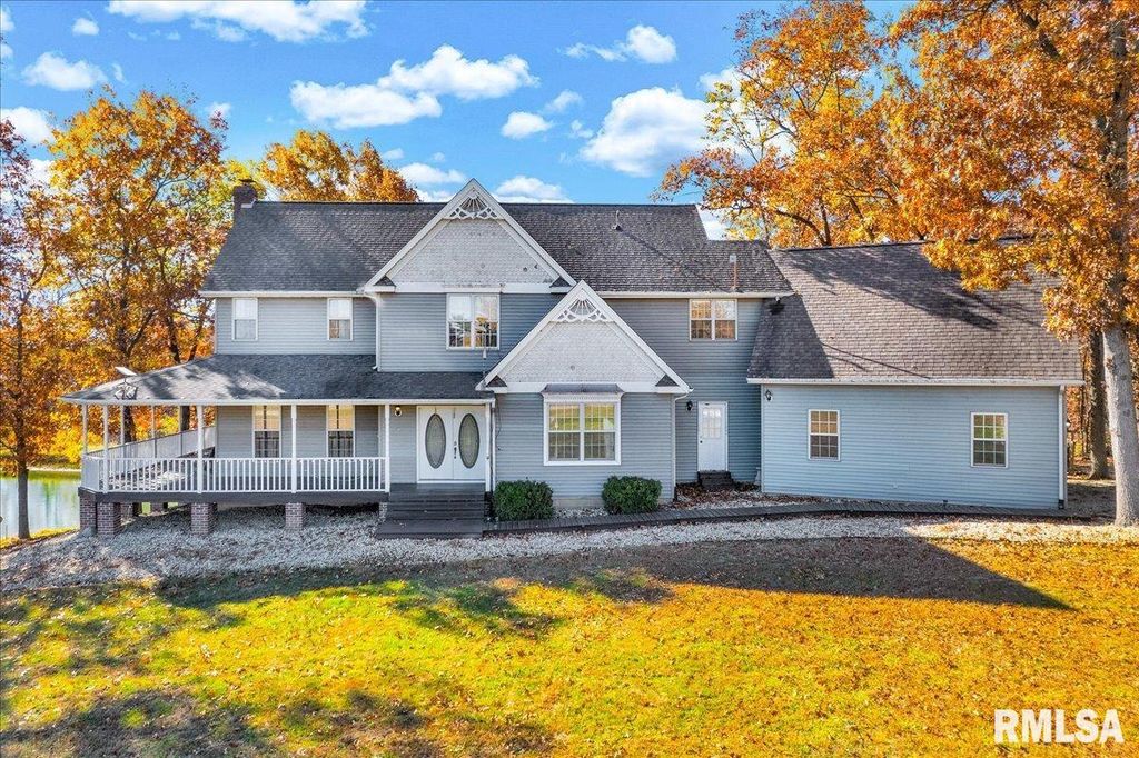 20915 N BLUE RIDGE Road, Chillicothe, IL 61523