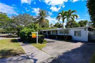 6130 SW 46th Ter, Miami, FL 33155