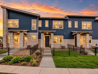 2839 Bear Springs Circle, Longmont, CO 80503
