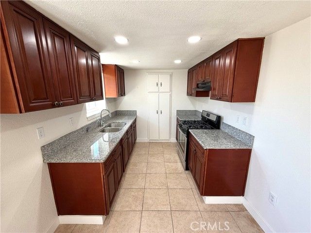 1011 Manzanita, Barstow, CA 92311