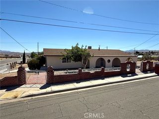 1011 Manzanita, Barstow, CA 92311