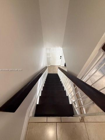 8670 NW 6th Ln 4-210, Miami, FL 33126