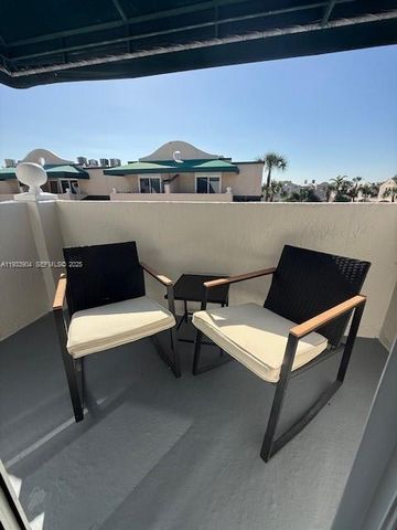 8670 NW 6th Ln 4-210, Miami, FL 33126