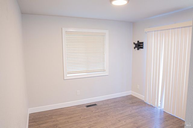 365 Alden Ct, Windsor, CA 95492