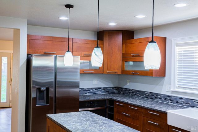 365 Alden Ct, Windsor, CA 95492