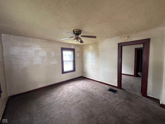 619 E 27th Street, Anderson, IN 46016