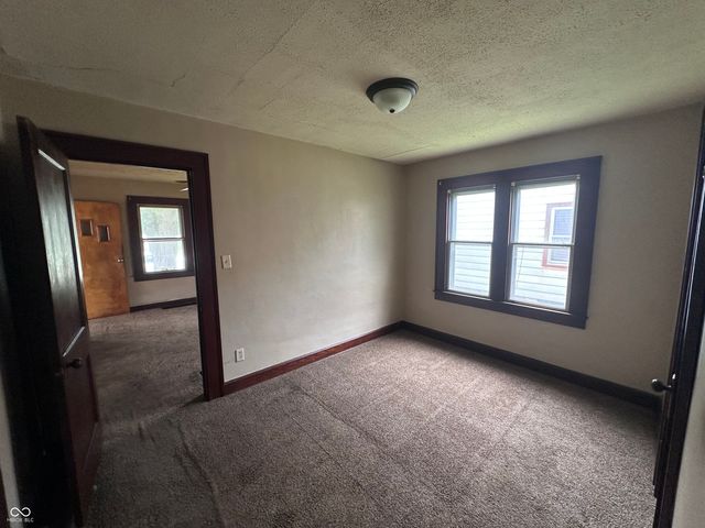619 E 27th Street, Anderson, IN 46016