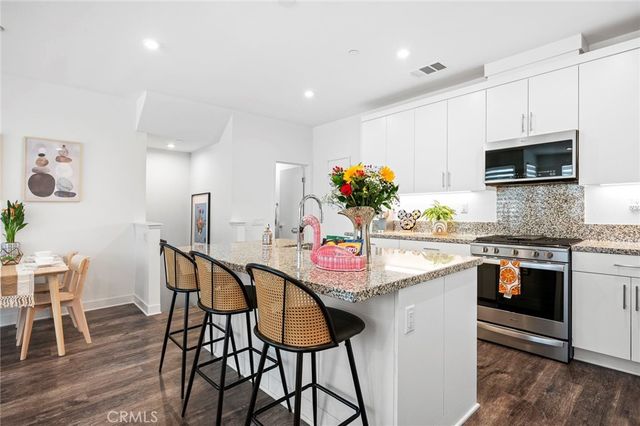 1607 W Bushell St, Anaheim, CA 92805