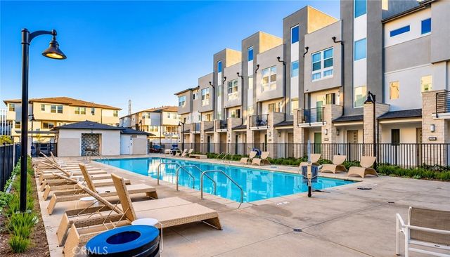 1607 W Bushell St, Anaheim, CA 92805