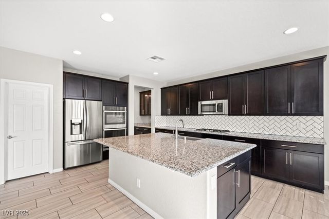 5424 Kamilla Raen Street, North Las Vegas, NV 89031