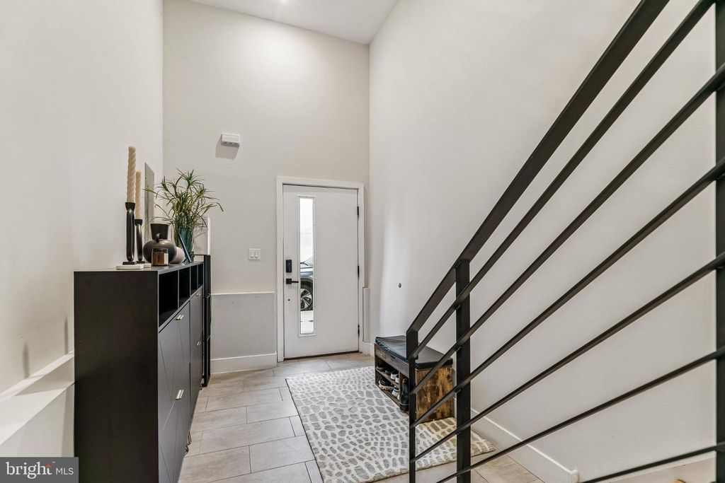 2670 SALMON ST, PHILADELPHIA, PA 19125 — photo 5
