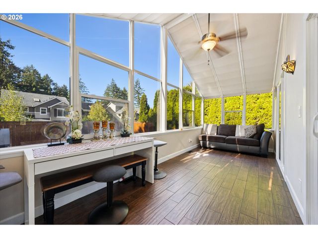 345 Sw 207TH Ave, Beaverton, OR 97006