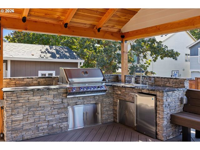 345 Sw 207TH Ave, Beaverton, OR 97006