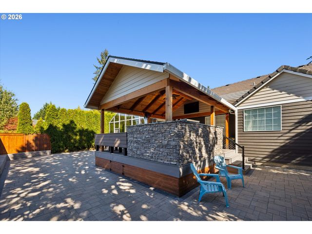 345 Sw 207TH Ave, Beaverton, OR 97006