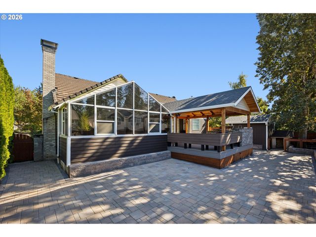 345 Sw 207TH Ave, Beaverton, OR 97006