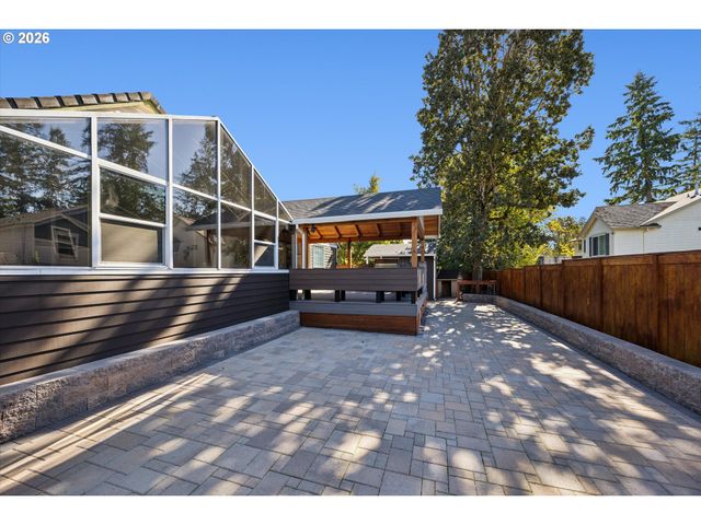 345 Sw 207TH Ave, Beaverton, OR 97006