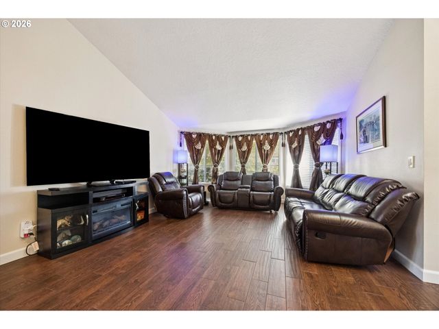 345 Sw 207TH Ave, Beaverton, OR 97006