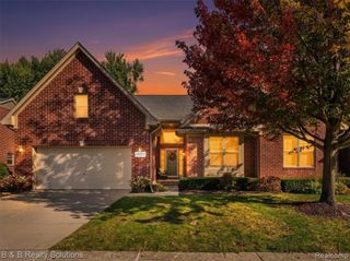 19377 Linwood Drive, Clinton Township, MI 48038