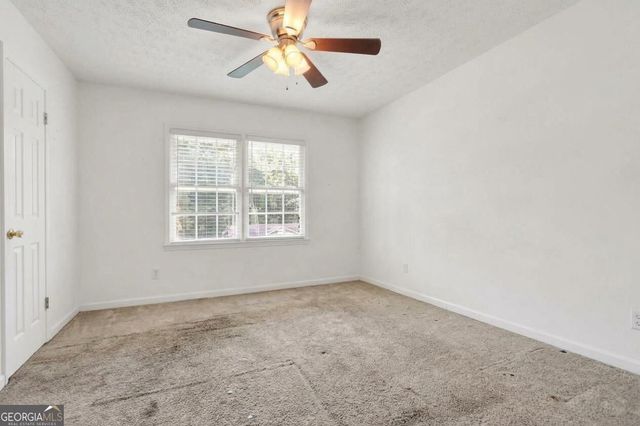 2122 Colonial Oak Way, Stone Mountain, GA 30087