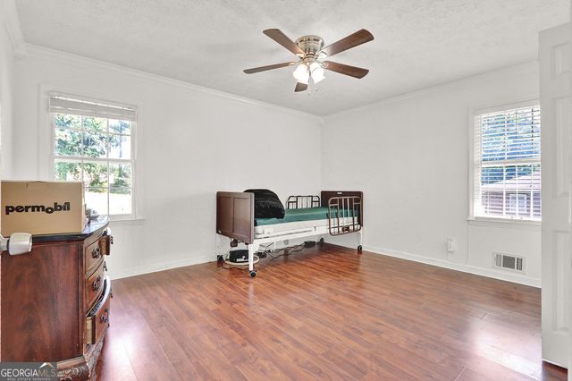 2122 Colonial Oak Way, Stone Mountain, GA 30087
