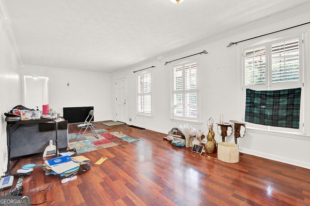 2122 Colonial Oak Way, Stone Mountain, GA 30087