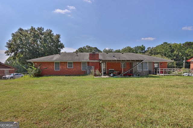 2122 Colonial Oak Way, Stone Mountain, GA 30087
