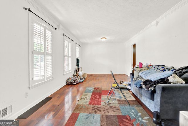 2122 Colonial Oak Way, Stone Mountain, GA 30087