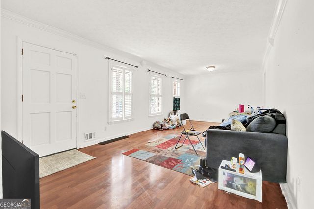 2122 Colonial Oak Way, Stone Mountain, GA 30087