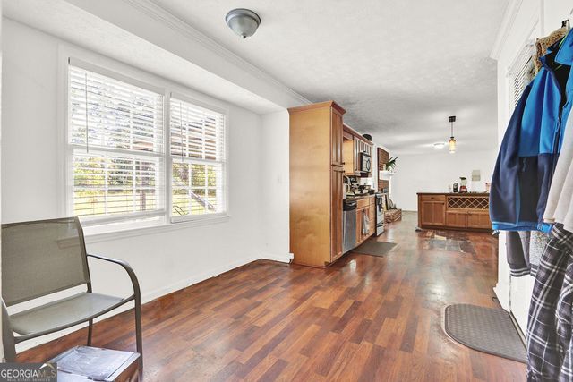2122 Colonial Oak Way, Stone Mountain, GA 30087