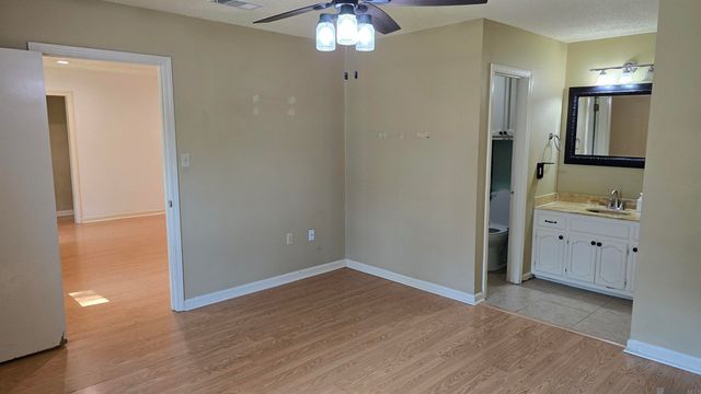 8116 President Dr, Baton Rouge, LA 70817