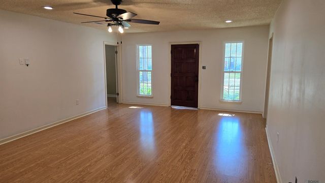 8116 President Dr, Baton Rouge, LA 70817