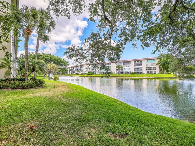 3005 Portofino Isle G4, Coconut Creek, FL 33066