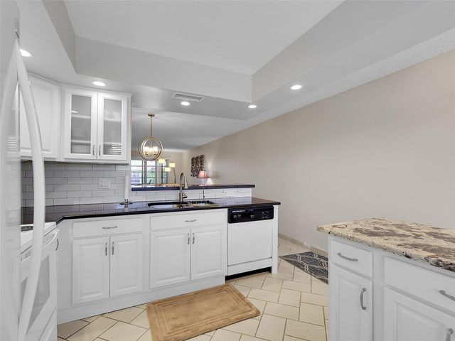 3005 Portofino Isle G4, Coconut Creek, FL 33066