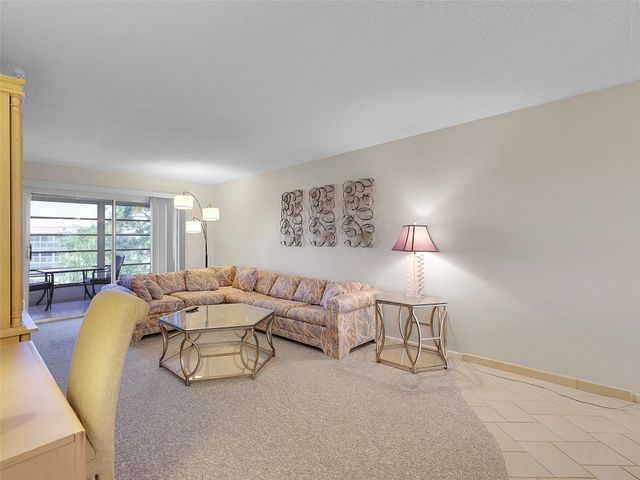 3005 Portofino Isle G4, Coconut Creek, FL 33066