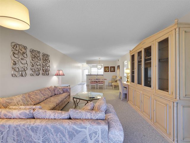 3005 Portofino Isle G4, Coconut Creek, FL 33066